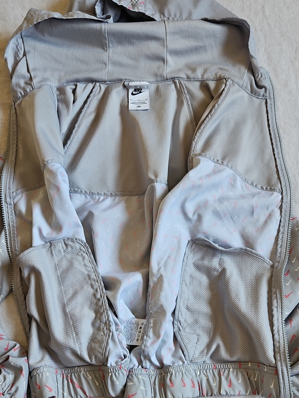 Nike Windrunner Hooded Jacket Swoosh Print Gray Orange Size XL Youth - Picture 12 of 13